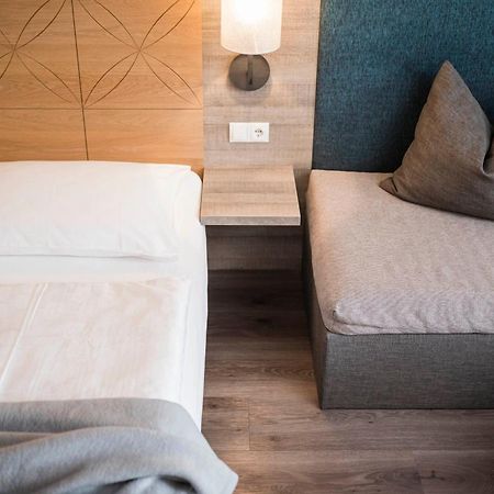Roesslwirt Hotell Barbiano  Exteriör bild
