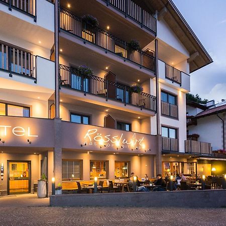 Roesslwirt Hotell Barbiano  Exteriör bild