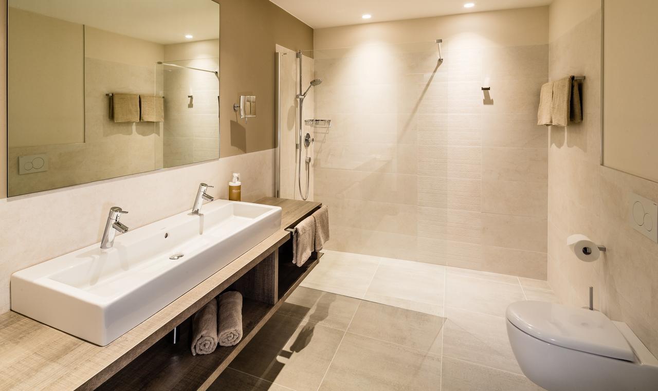Roesslwirt Hotell Barbiano  Exteriör bild