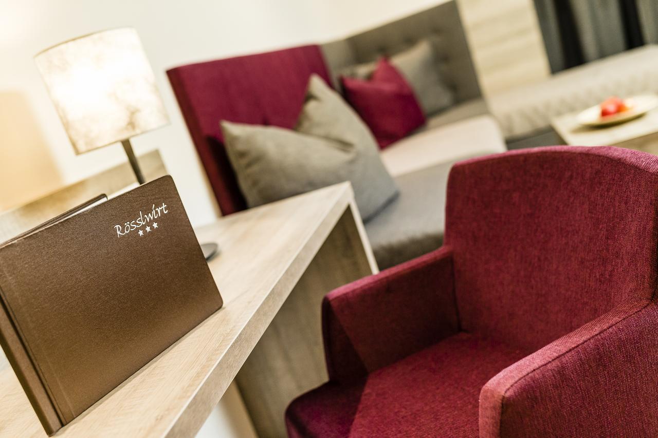 Roesslwirt Hotell Barbiano  Exteriör bild