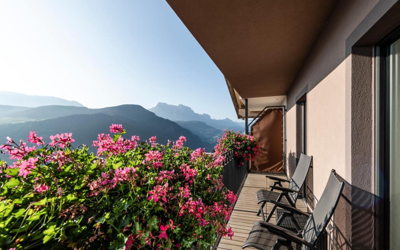 Roesslwirt Hotell Barbiano  Exteriör bild